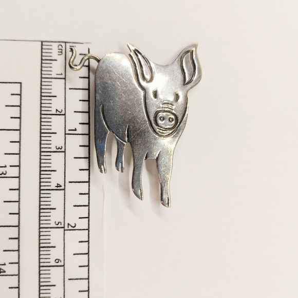 Sterling Silver Pig Pin - Picture 4 of 4